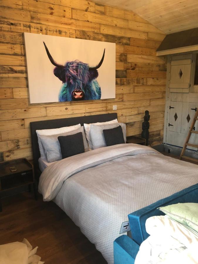 Willow Court Farm Studio East & Petting Farm, 8 Mins To Legoland & Windsor, 15 Mins To Lapland Uk ภายนอก รูปภาพ